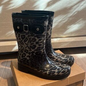 KENNETH COLE REACTION RAIN BOOTS